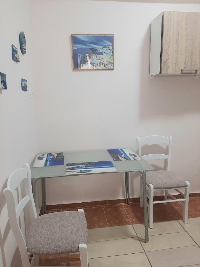 Cozy Flat In Apartment Nea Makri